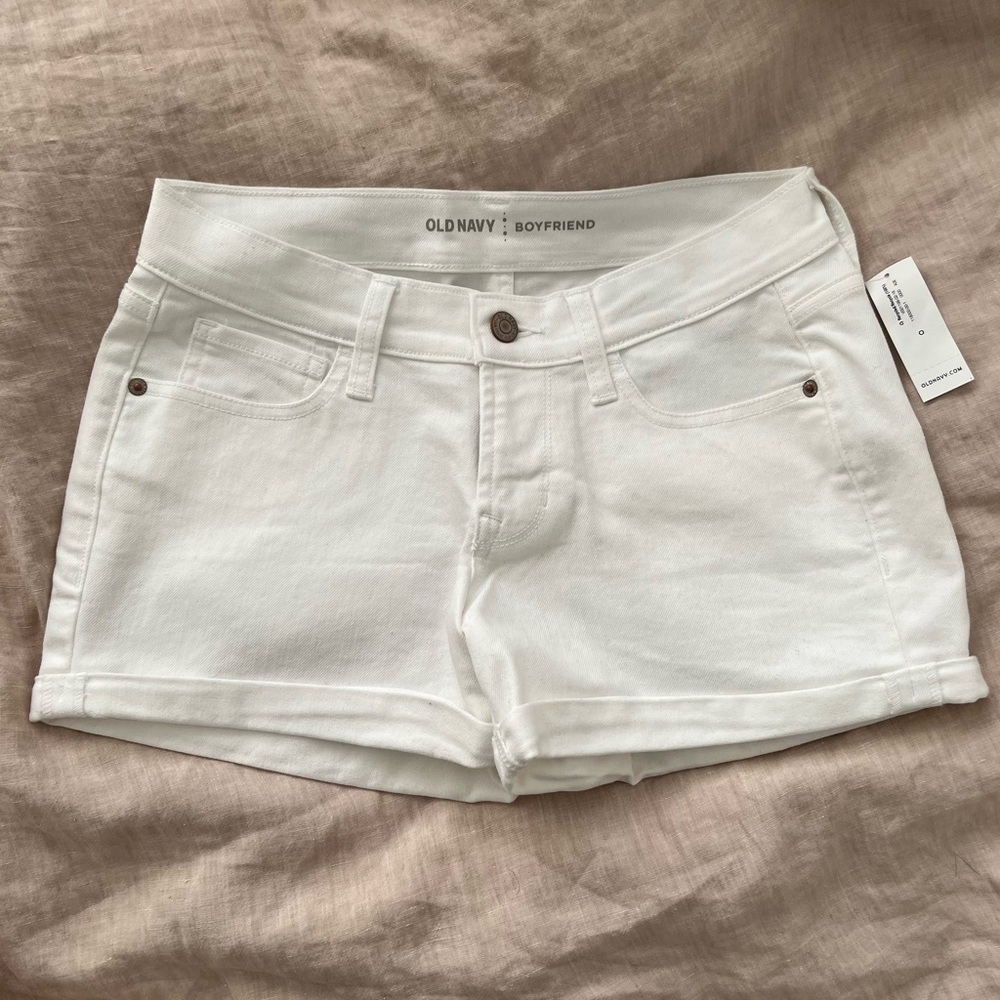 2/$15 Old Navy white cuffed denim boyfriend shorts